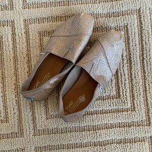 TOMS Women's Sparkling Loafers - Gold